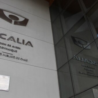 tehuelche noticias: Fiscal&iacute;a de Coyhaique formaliza a imputados por fiesta clandestina y agresi&oacute;n a Carabineros