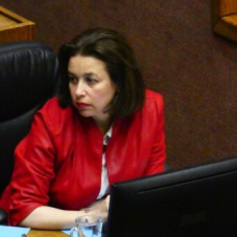 tehuelche noticias: Ximena &Oacute;rdenes y Fibra &Oacute;ptica: &ldquo;El proyecto es muy importante para la regi&oacute;n, pero necesitamos una mejor infraestructura&rdquo;