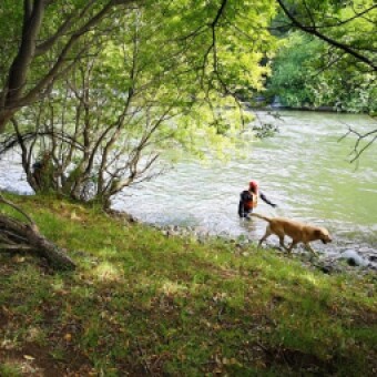 tehuelche noticias: Carabineros del GOPE rescat&oacute; cuerpo NN desde r&iacute;o Simpson en Coyhaique