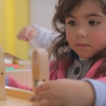 tehuelche noticias: M&aacute;s de 100 ni&ntilde;os de la regi&oacute;n de Ays&eacute;n reciben kit de materiales para el verano