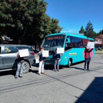 tehuelche noticias: Sector Turismo y Transporte de Coyhaique se manifestaron en contra de nueva cuarentena total
