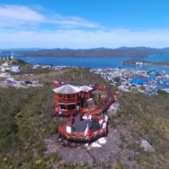 tehuelche noticias: En Melinka Municipio inaugur&oacute; &ldquo;mirador de ballenas&rdquo; proyecto financiado por el Gobierno Regional