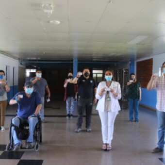 tehuelche noticias: EQUIPOS DE SALUD DE GENDARMER&Iacute;A RECIBEN PRIMERA DOSIS DE VACUNA CONTRA EL COVID-19