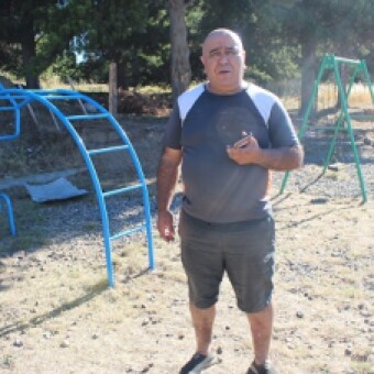 tehuelche noticias: Villa Bicentenario: Ni&ntilde;os lesionados en plaza de juegos que no re&uacute;ne condiciones m&iacute;nimas de seguridad