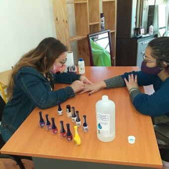 tehuelche noticias: En Mall&iacute;n Grande y Bertrand:  Municipio de Chile Chico realiz&oacute; Feria del &ldquo;trueque&rdquo; y actividades dirigidas a las Mujeres