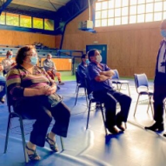 tehuelche noticias: Servicio de Salud hace un llamado para que pacientes cr&oacute;nicos se acerquen a vacunarse contra el COVID-19