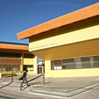 tehuelche noticias: Consejero Gustavo Villarroel llama a asegurar  gesti&oacute;n del Centro Cultural de Coyhaique