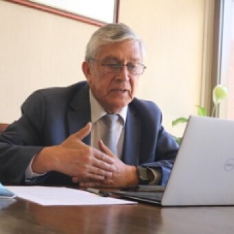 tehuelche noticias: Senador Sandoval pide al Ejecutivo elaborar normativa integral que garantice los derechos de las personas con autismo en el pa&iacute;s
