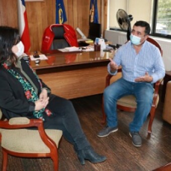 tehuelche noticias: Alcalde Opazo pide a Intendenta agilizar proyectos y compromete recursos para enfrentar pandemia