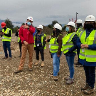 tehuelche noticias: Minvu y dirigentes visitan obras de compactaci&oacute;n din&aacute;mica de terrenos en Puerto Ays&eacute;n