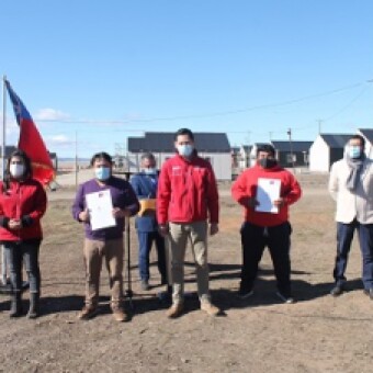 tehuelche noticias: Familias del comit&eacute; Huilli Ruka Recibieron Subsidios y avanzan en la construcci&oacute;n de sus viviendas