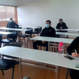 tehuelche noticias: Centro de la Mujer Naa Alver&eacute; sensibiliza sobre Violencia de G&eacute;nero a empresa Mowi Chile