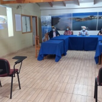 tehuelche noticias: Municipio de Chile Chico avanza en el uso de la Cannabis con fines medicinales y firma convenio con Fundaci&oacute;n Daya