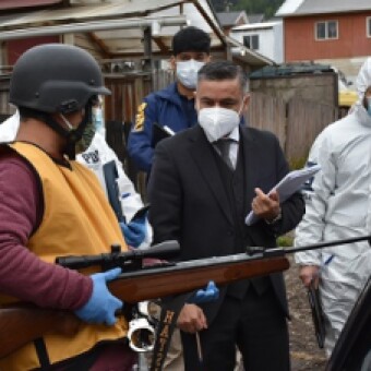 tehuelche noticias: Fiscal&iacute;a y PDI realizan reconstituci&oacute;n de escena por homicidio ocurrido en marzo en sector alto de Coyhaique