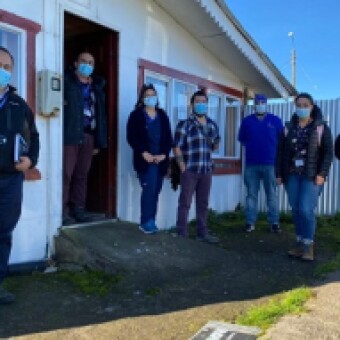 tehuelche noticias: Director del Servicio de Salud Ays&eacute;n se reuni&oacute; con funcionarios de Postas Rurales y representantes de la comunidad de Islas Huichas