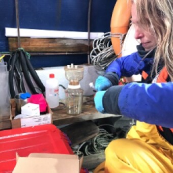 tehuelche noticias: MOBI-Ays&eacute;n: avanza la investigaci&oacute;n del laboratorio gen&eacute;tico para el monitoreo de biodiversidad acu&aacute;tica