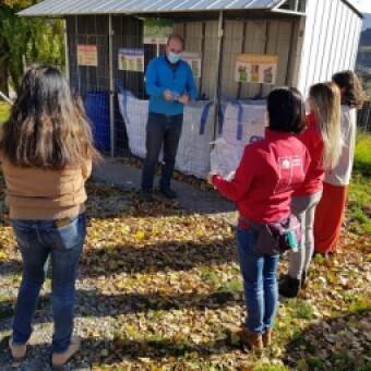 tehuelche noticias: Junta de Vecinos Poblaci&oacute;n Esteros de Ays&eacute;n inaugura eco punto e invita a vecinos/as a reciclar